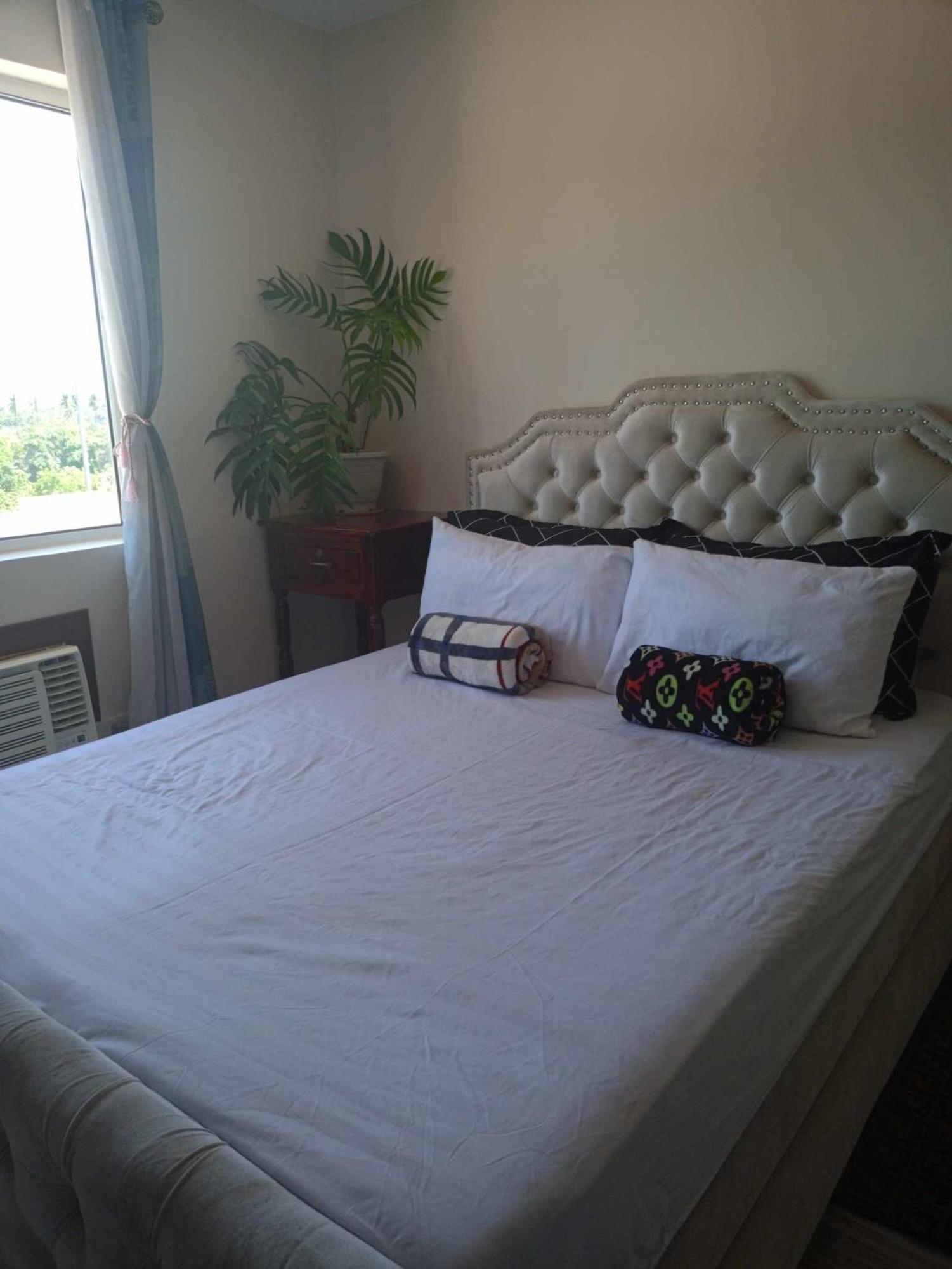 8 Spatial Condominium Davao Ngoại thất bức ảnh